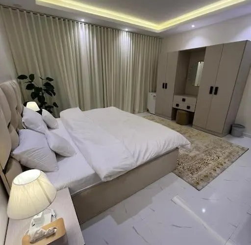 Roommira